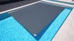 Poolabdeckplane richtig befestigen