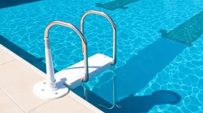 Pool Einstiegshilfen im Vergleich