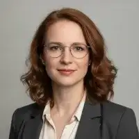 Sabine Fischer